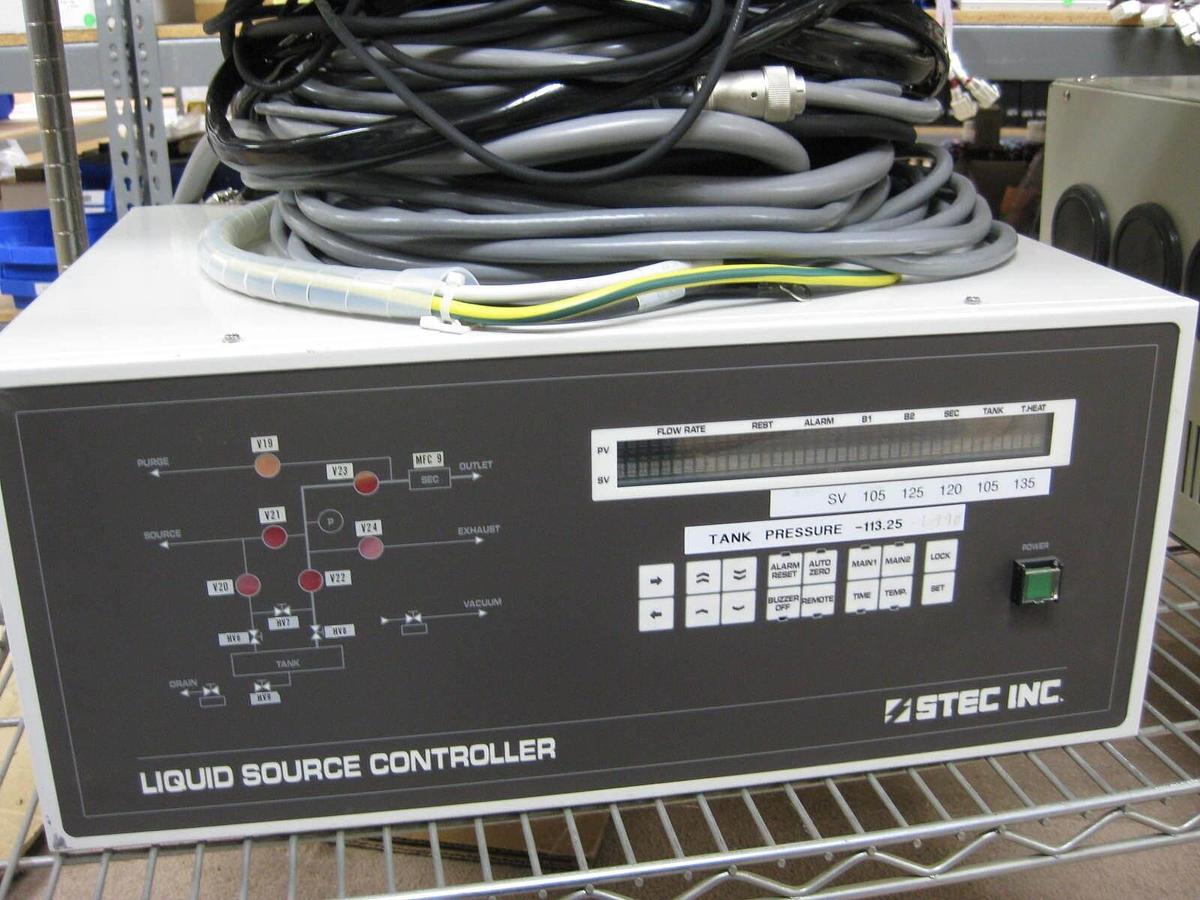 Used STEC LSC-6230-S3-11 Liquid Source Controller w/ SMT-8000, LSC-6200 and Cables