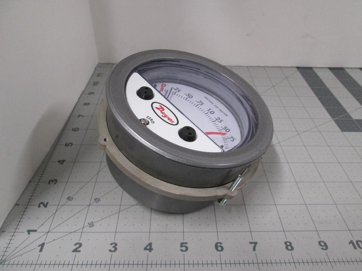Used Dwyer, 3002-TP, Photohelic Pressure Switch Gauge, Used