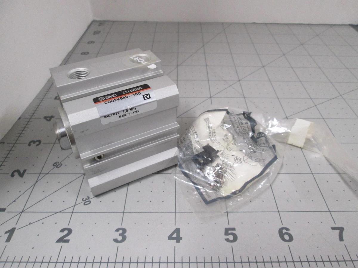 SMC, CDQ2KB40-10D, Pneumatic Cylinder, New