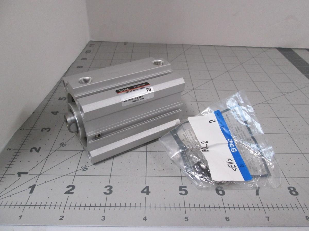 Used SMC, CDQ2KB40-40D, Pneumatic Cylinder, New