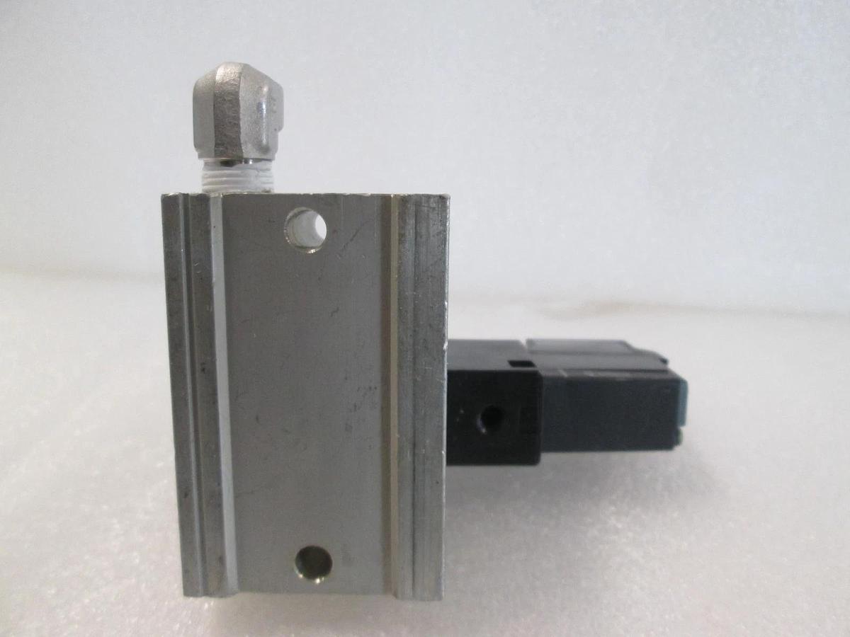 Used SMC, NVZ512-5MZ-01T, Solenoid Valve Assy, Used