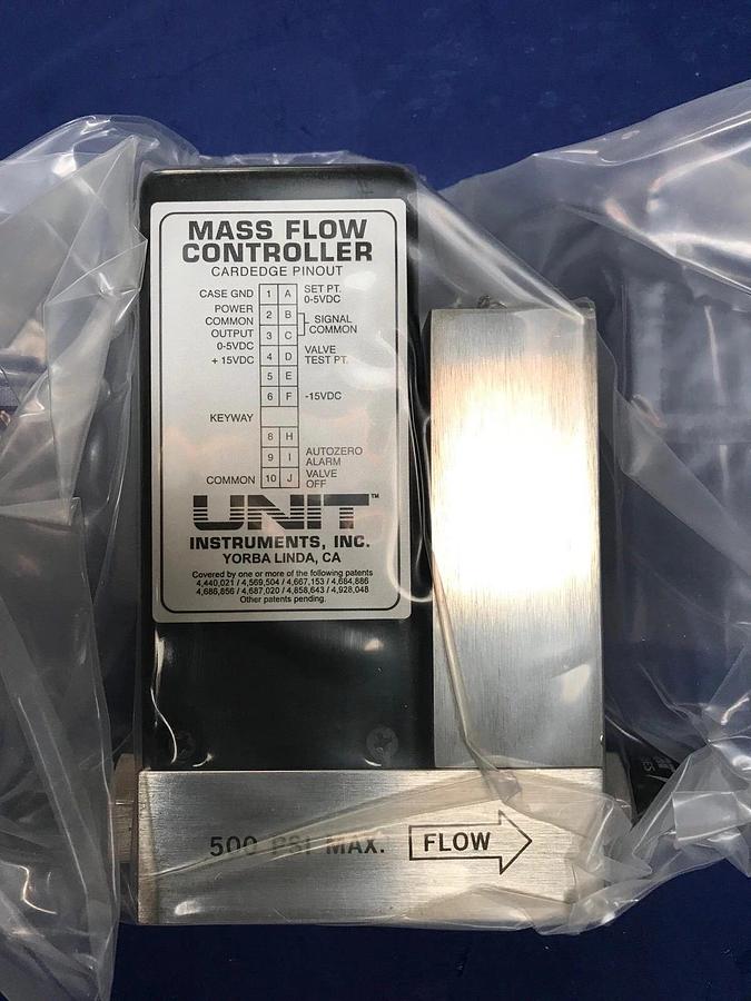 Used Unit UFC-1100A Mass Flow Controller SIH2CL2, 100 SCCM, Reburbished