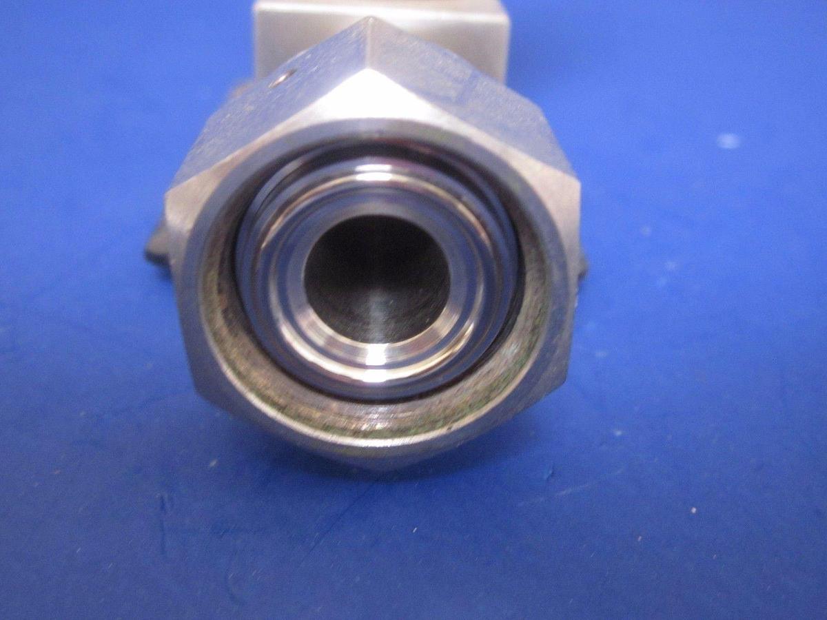 Used Swagelok Bellows Sealed Valve SS-6BK-V19-1O, NO, 1/2" Female , Used