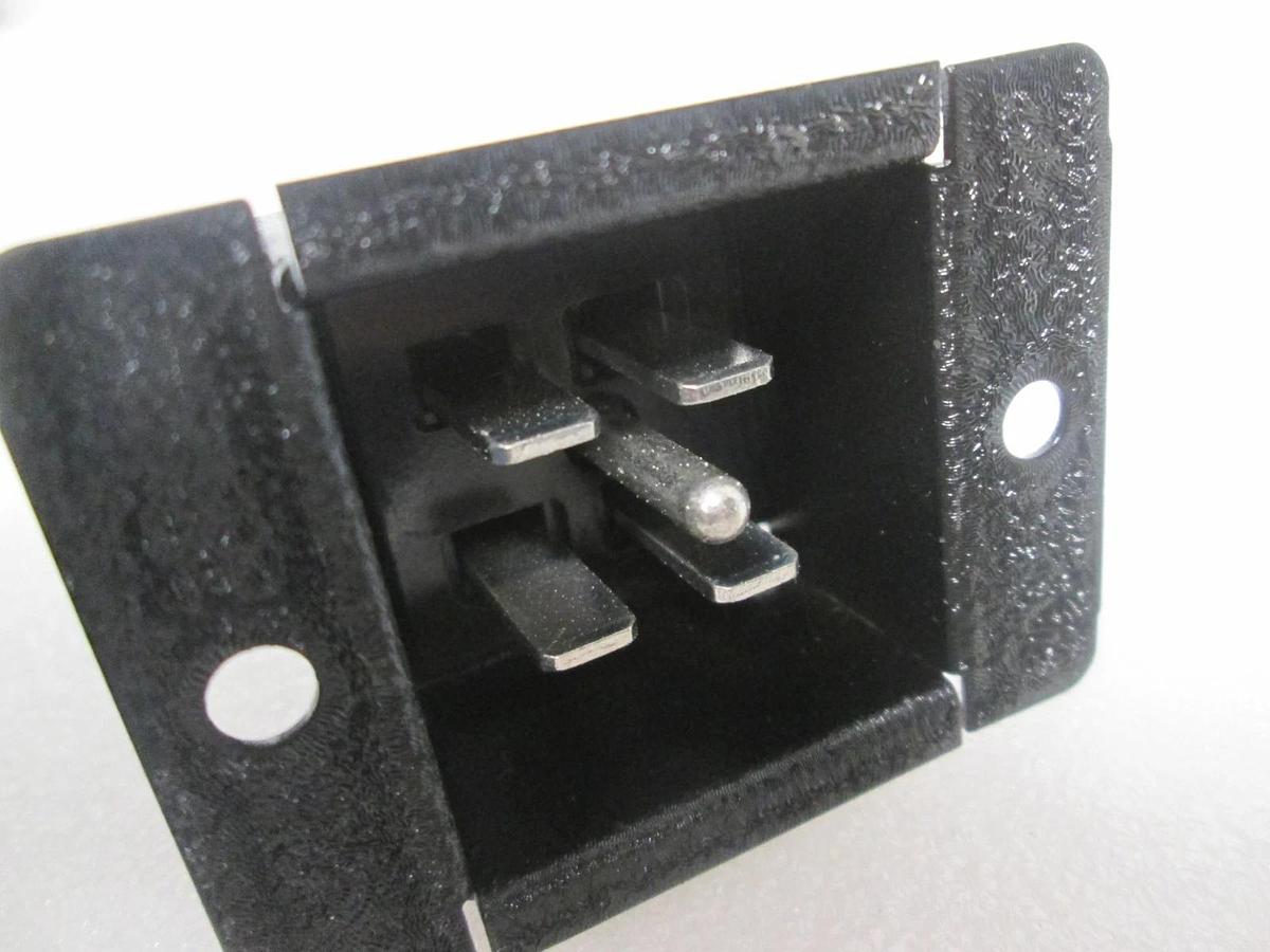 Beau, 5 Pin, Plug In, 116-661, New. Lot of 10