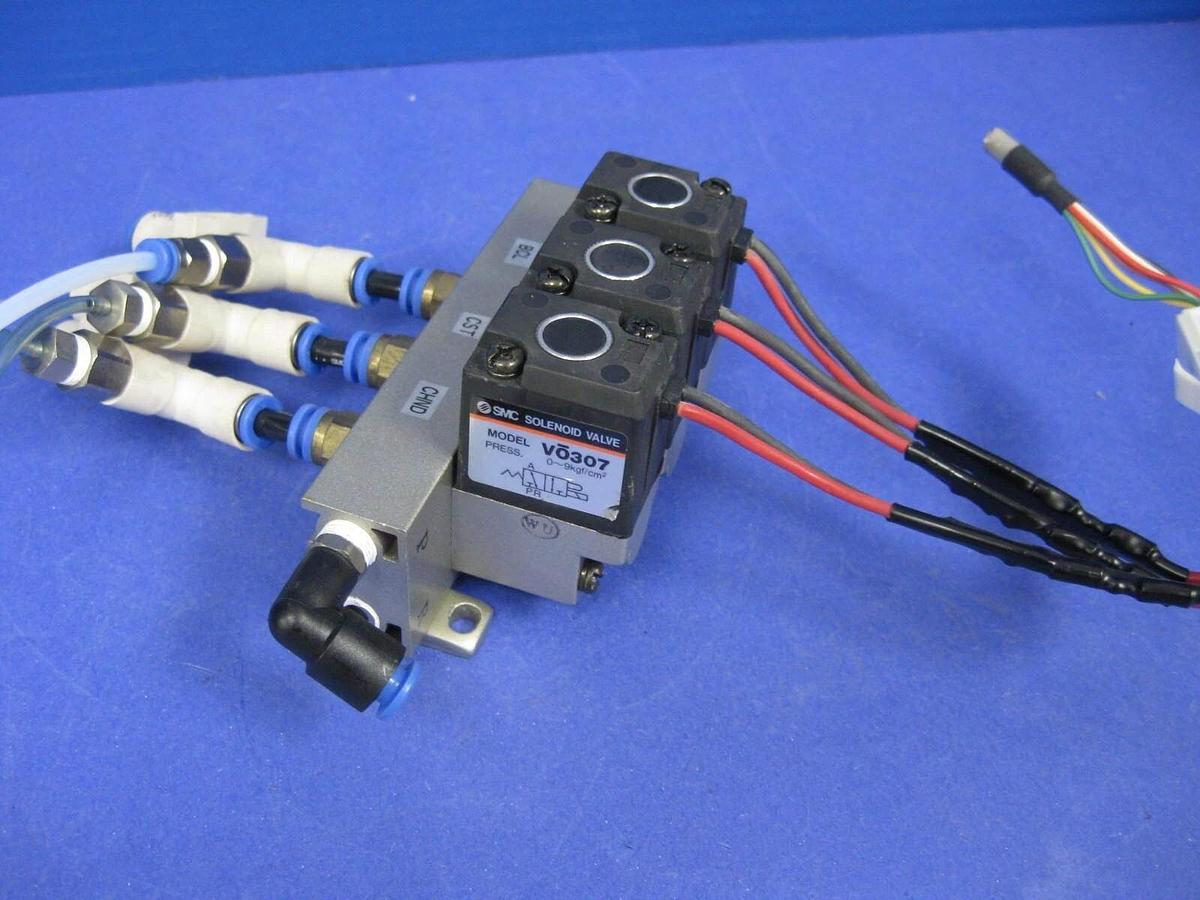 Used SMC VO307 Solenoid Valve Manifold Assembly, with 3 Valves, Used