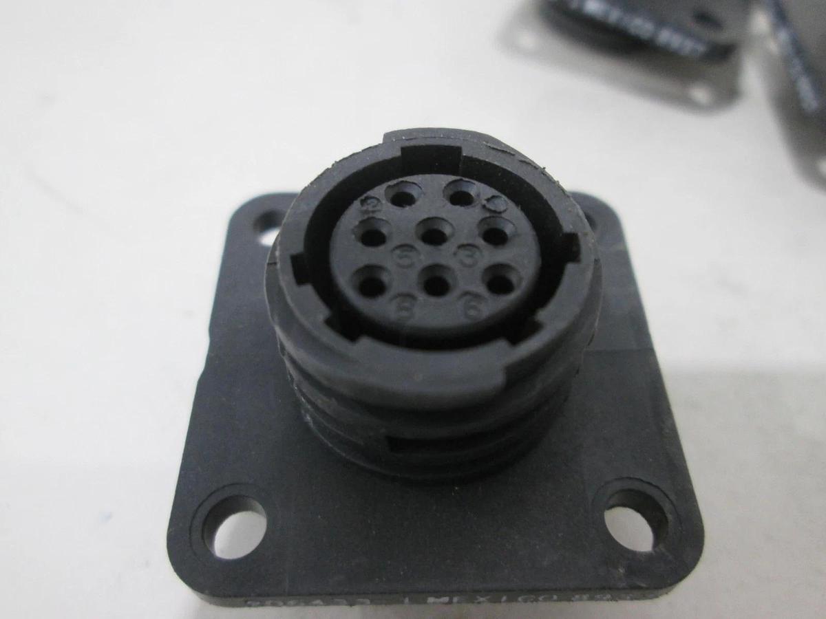 Used Amphenol, 206433-1, 8 Pin, Female Connector, New, Lot of 11