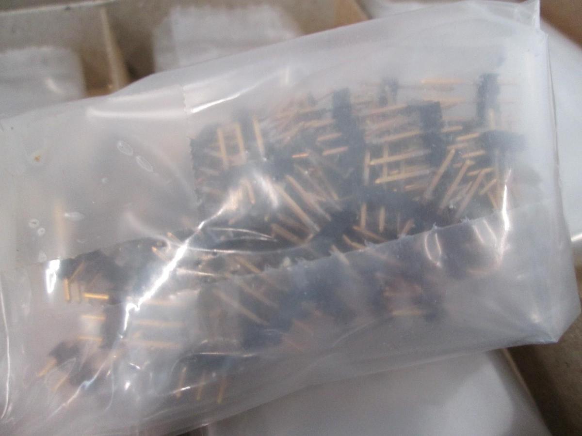 Used AMP, B7220-3 00, Board Connector Header, 3 Pos, 1 Row, Gold, New, Lot of 900