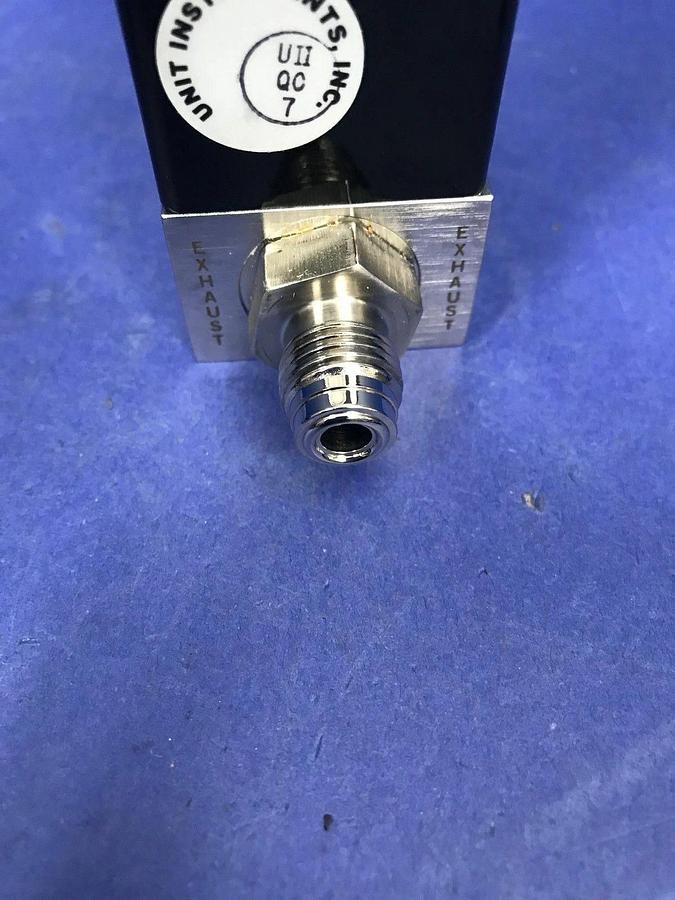 Used Unit UFC-1400A Mass Flow Controller MFC, N2, 200 SCCM, Used
