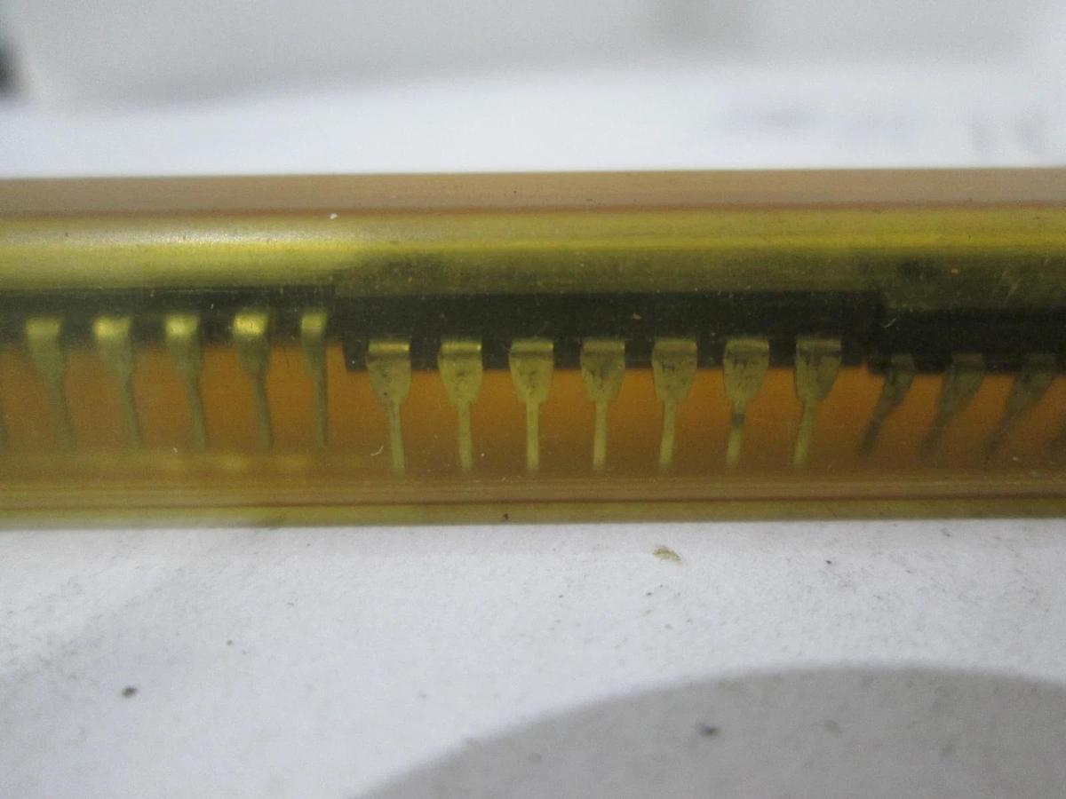 Used Texas Instruments, SN74LS173N, Integrated Circuit, Used, Lot of 28