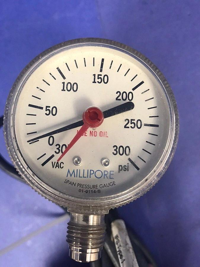 Used Millipore IPS 122 Indicating Pressure Switch, 30-0-300 psi, 1/4" MVCR, Used