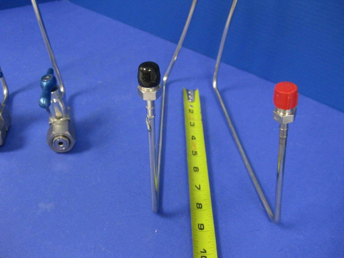 Used Semi-Gas Pigtail for High Purity Gas Panel: CGA 320 Bottle Fitting w/ Valve