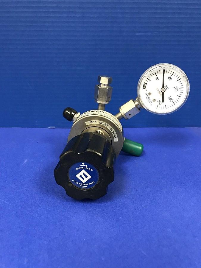 Used APTech Semi Gas Pressure Regulator 033 0217 100, 5 Port, 1/4" VCR w/ Gauge- Used