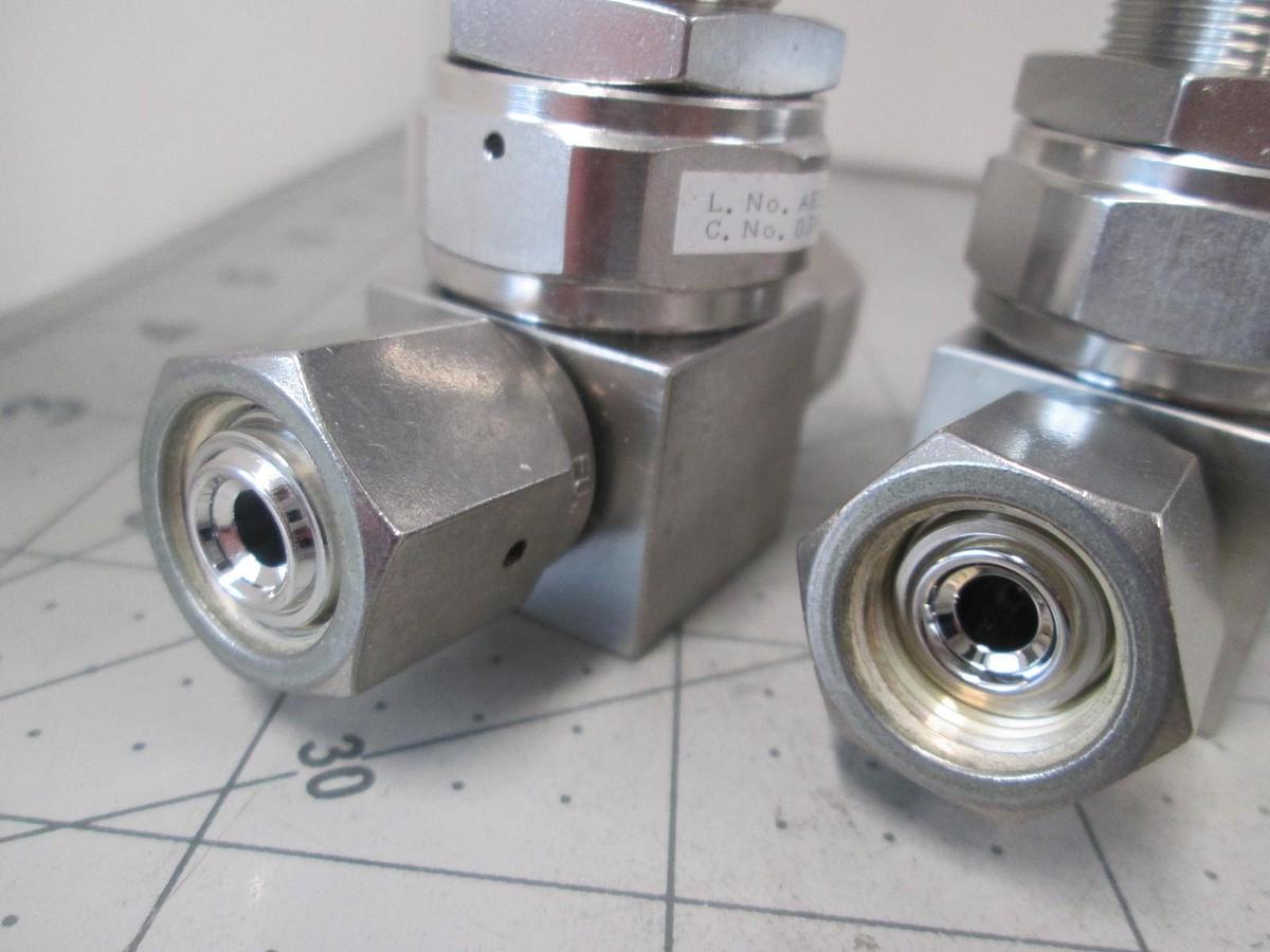 Used Fujikin, 038819, Diaphragm Valve, 316L-P, Used, Lot of 2
