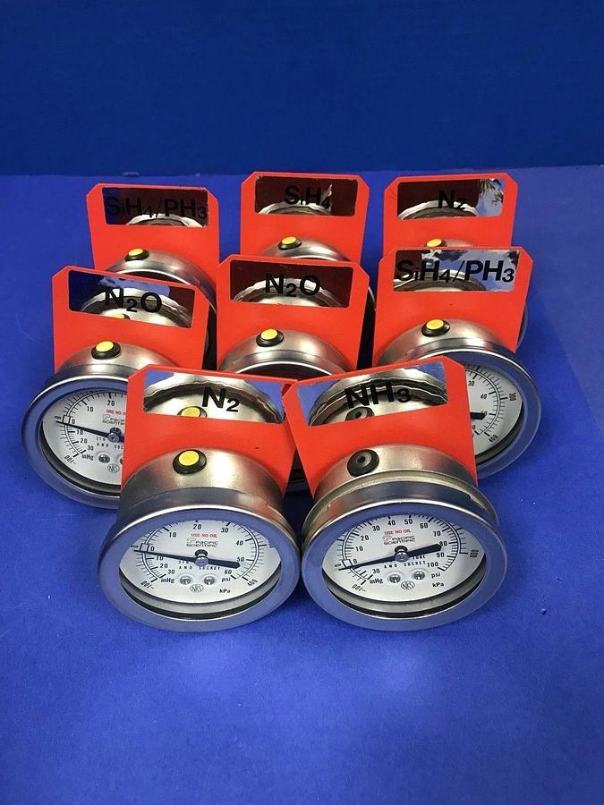 Used Pacific Scientific Gauge 30-0-60 psi / -100-400 kPa, 2.5", 1/4" MVCR, Used