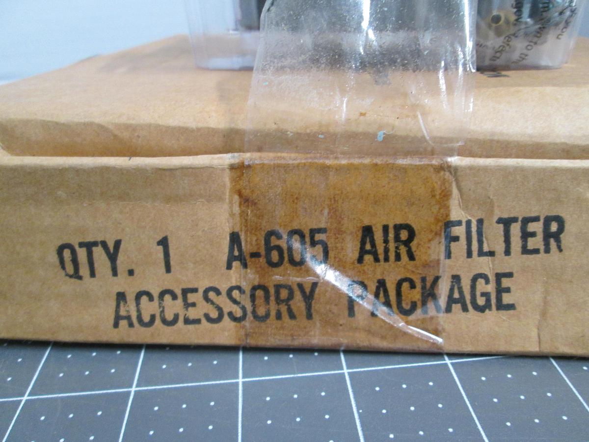 Dwyer 2002 Magnehelic 0-2" WC Gauge A-605 Air Filter Kit NIB