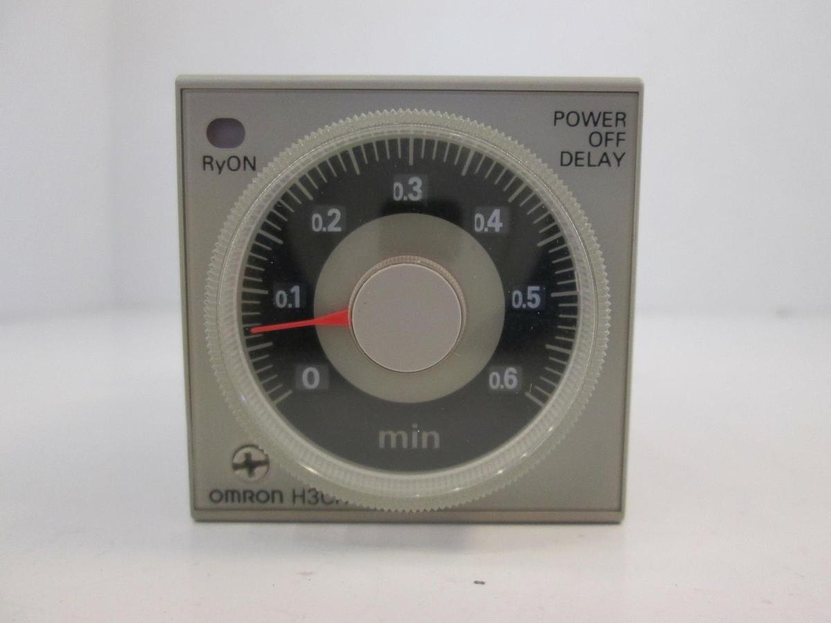 Used OMRON H3CR-H8RL Time Delay Relay, 0 .6 to 12 w/Base, Used