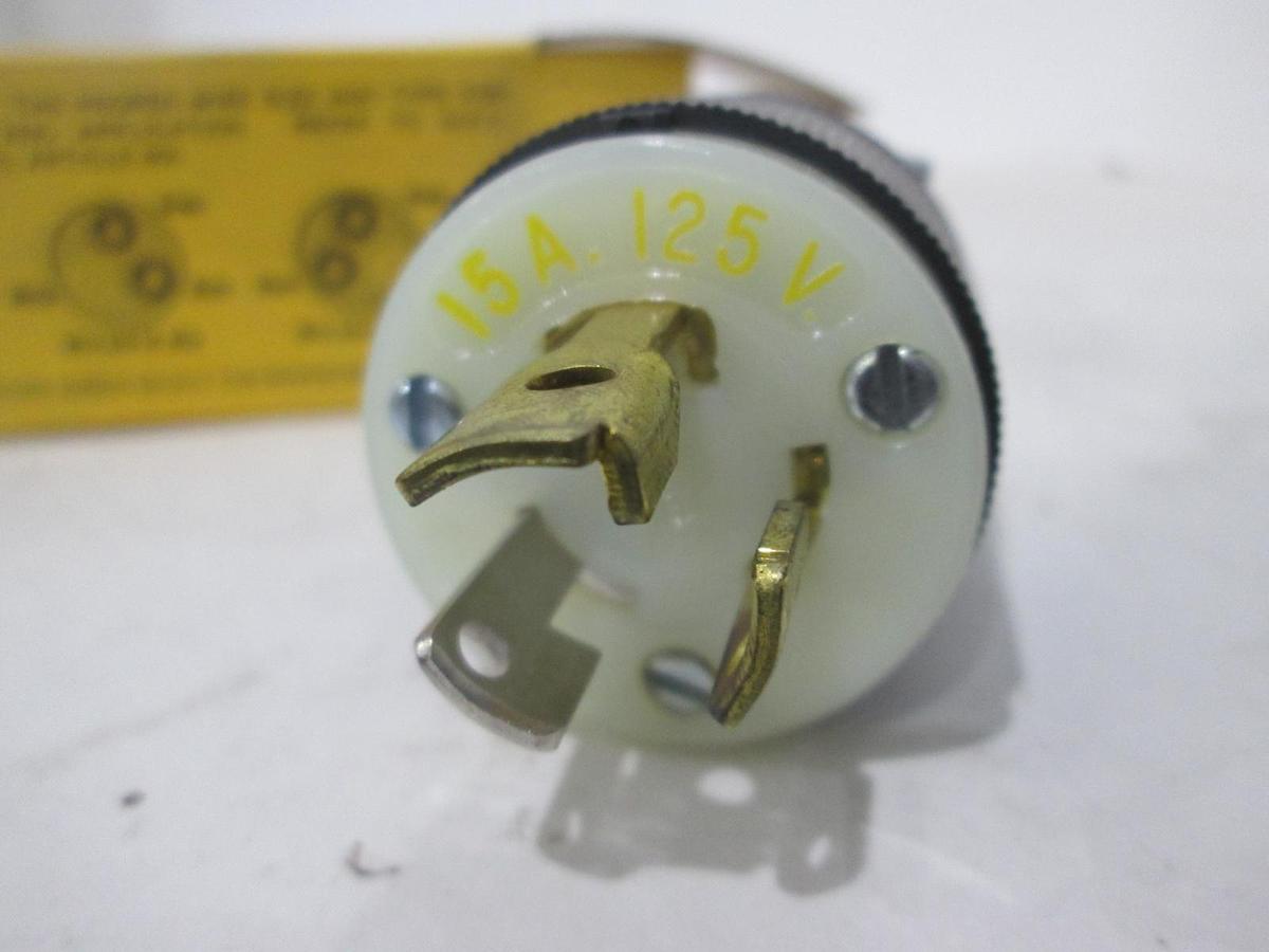 Used Hubbell, 4720-C, Dead Front Plug, 15A, 125V, New