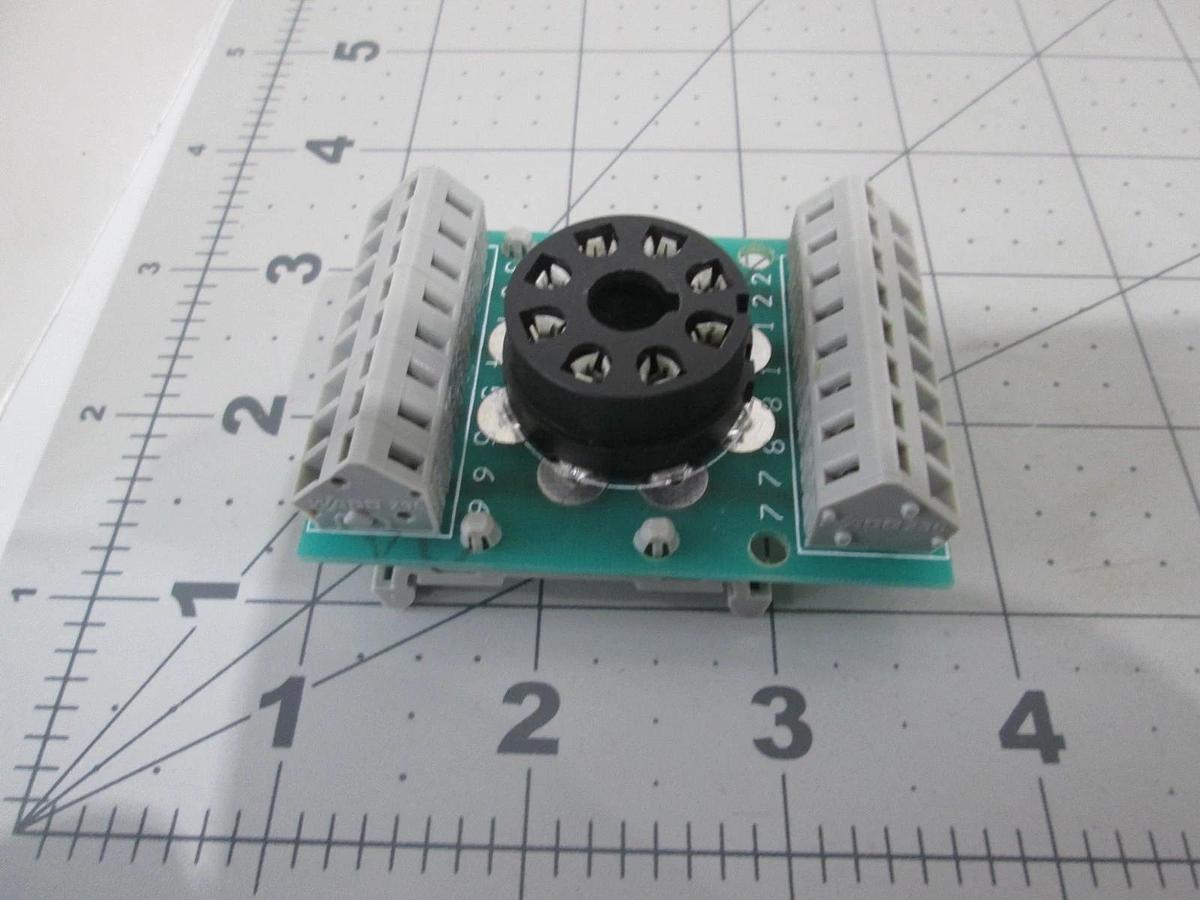 Wago Relay Socket adapter, 8 Socket w/Wago 236 Terminal Block, New