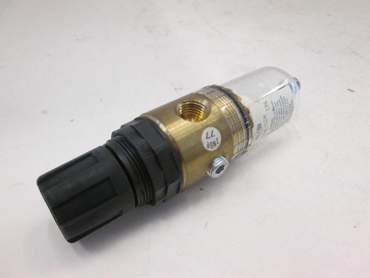 Used Dixon, C04-02M, 150 PSIG, Filter Regulator, Used