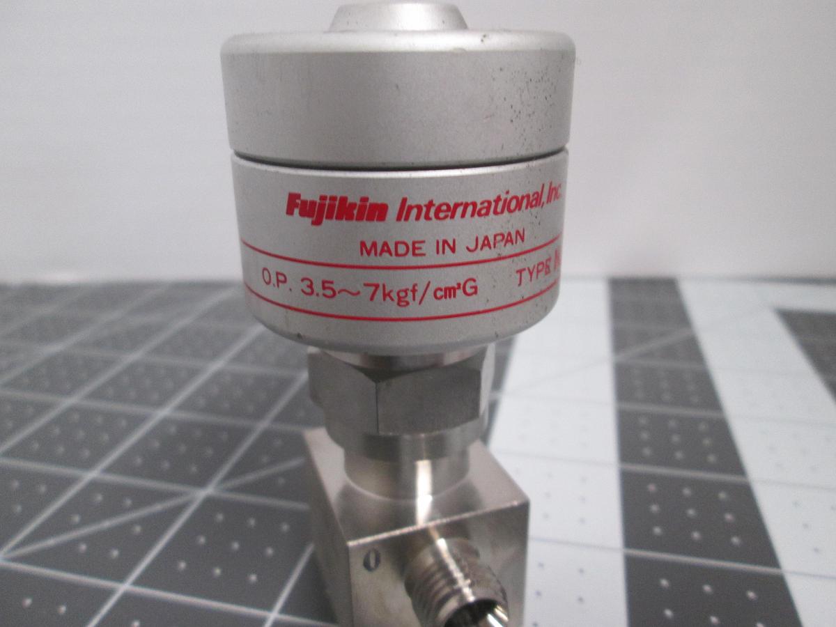 Used Fujikin, Pneumatic N.C. Valve 316 Stainless Steel 3.5-7KGF/CM2G, USED