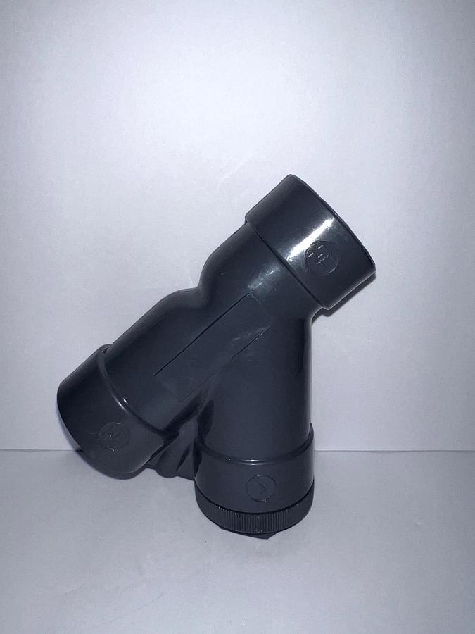 Used HAYWARD Y Strainer: PVC, 1 in, Socket, Mesh, 7 mesh, 125 psi, 4 5/8 in Ht, PVC,