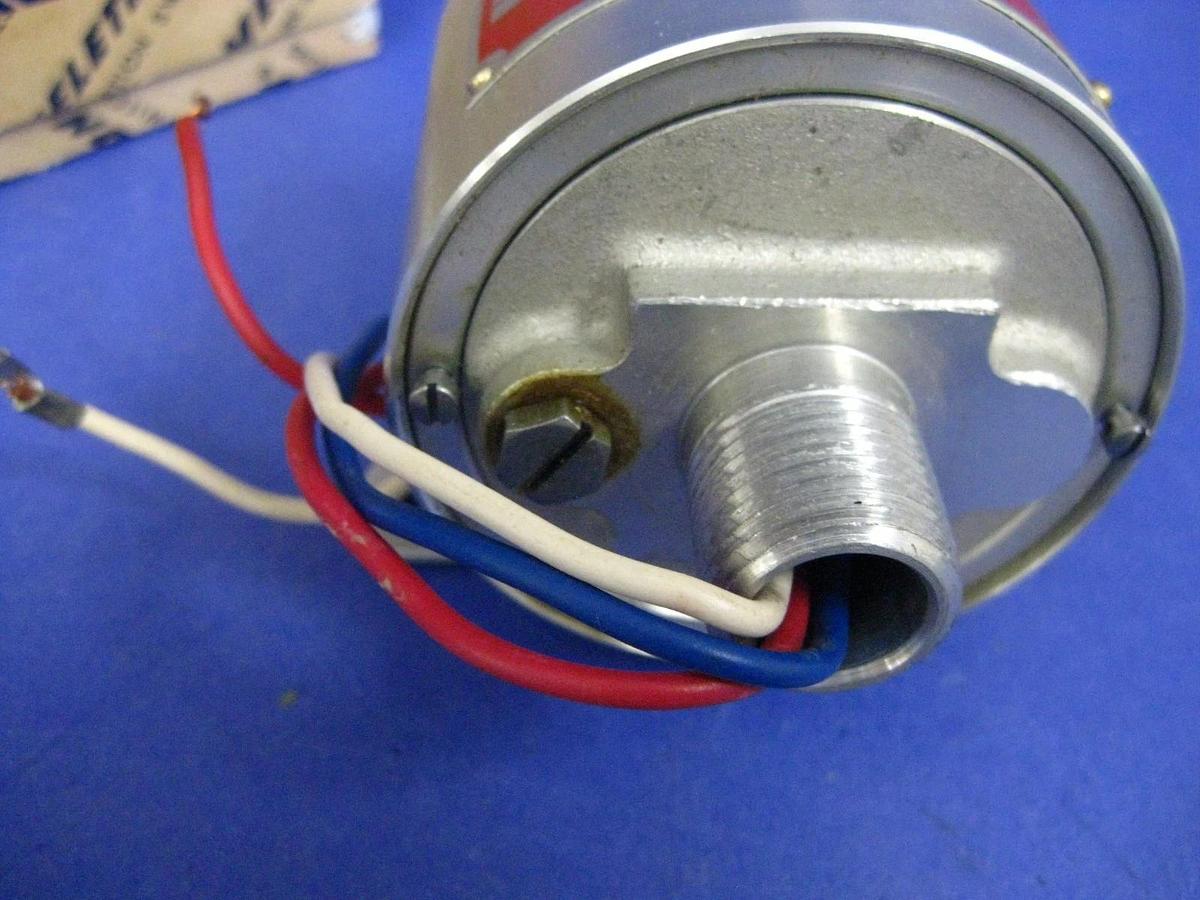 Used MELETRON 420E Pressure Actuated Switch 420E-7SS5E, 0.2 - 8 PSI