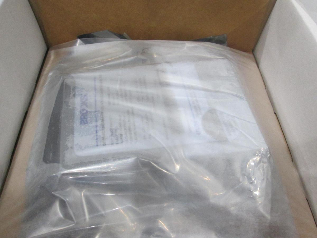 Used Brooks, GF080CXXC, 20000 ccm, O2 Gas, Mass Flow Controller, New