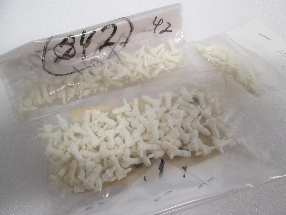 1/16x18x1/8 BARB RDCR TEE NY, 206-772, New, Lot of 160