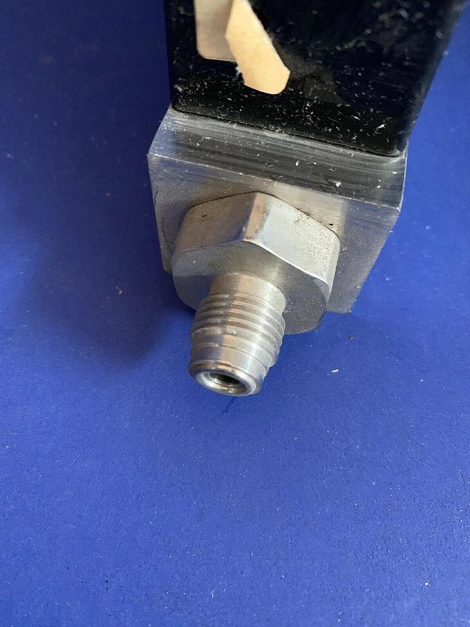 Used Unit UFC-2020A Mass Flow Controller, N2, 30 SLM, 1/4" MVCR, Used