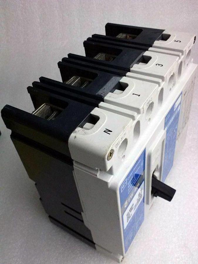 Used Cutler Hammer FWF4063OL Circuit Breaker,4 Pole 63 Amp 690V, Used