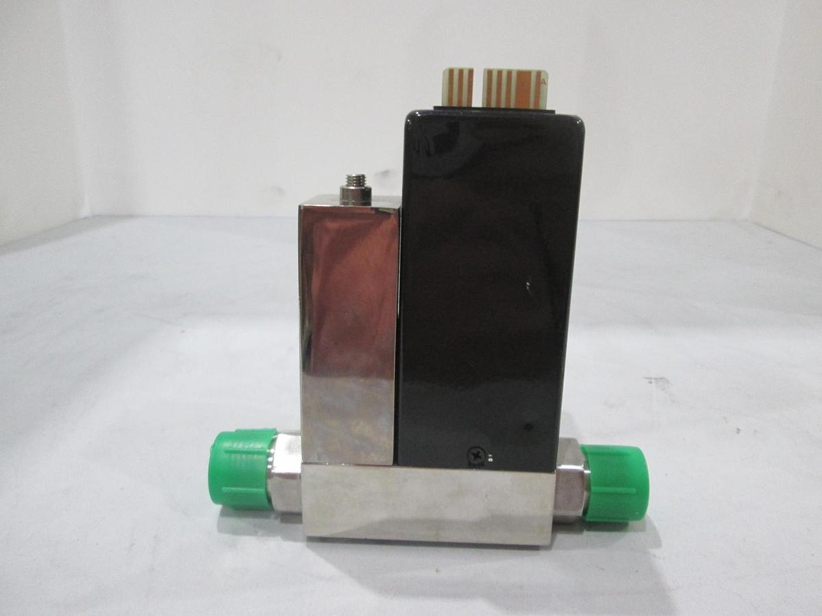 Used Unit, UFC-1200, He, 5 SLM, Mass Flow Controller, New