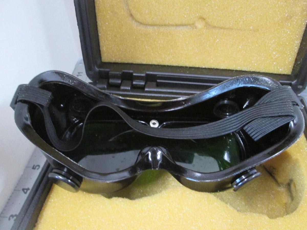Laser-Gard, Goggle w/ Hard Case, New