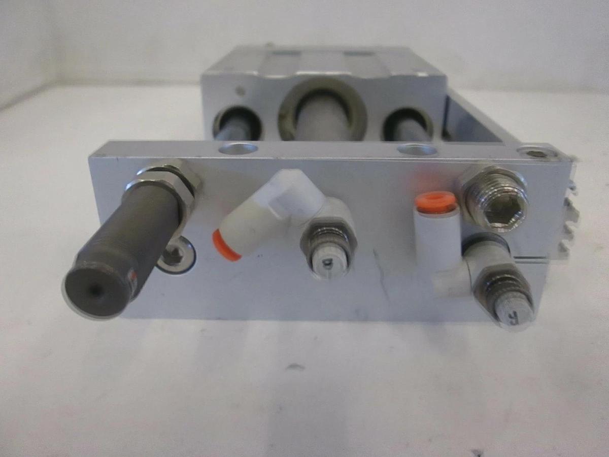Used SMC, Guided Cylinder, CY2L25H-140B-F79Z-XC18, Used