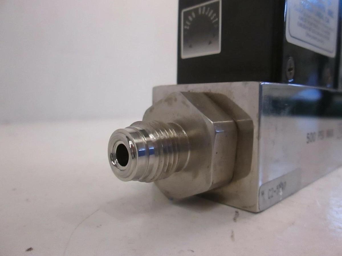 Used Unit UFC-2020 Mass Flow Controller, O2, 30 SLM, 1/4" and 1/2" MVCR, Used