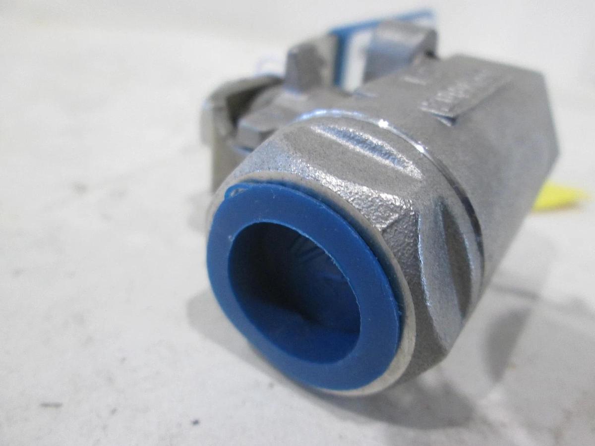 Milwaukee Valve Company, 1/2" Gate Valve, 2000 WOG, CF8M, New