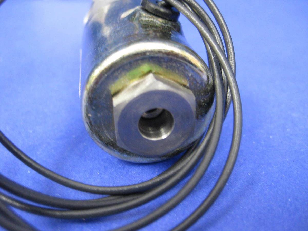 Used Parker Skinner B13ADK11001 3 Way Direct Acting Solenoid Valve, 24 VDC, New