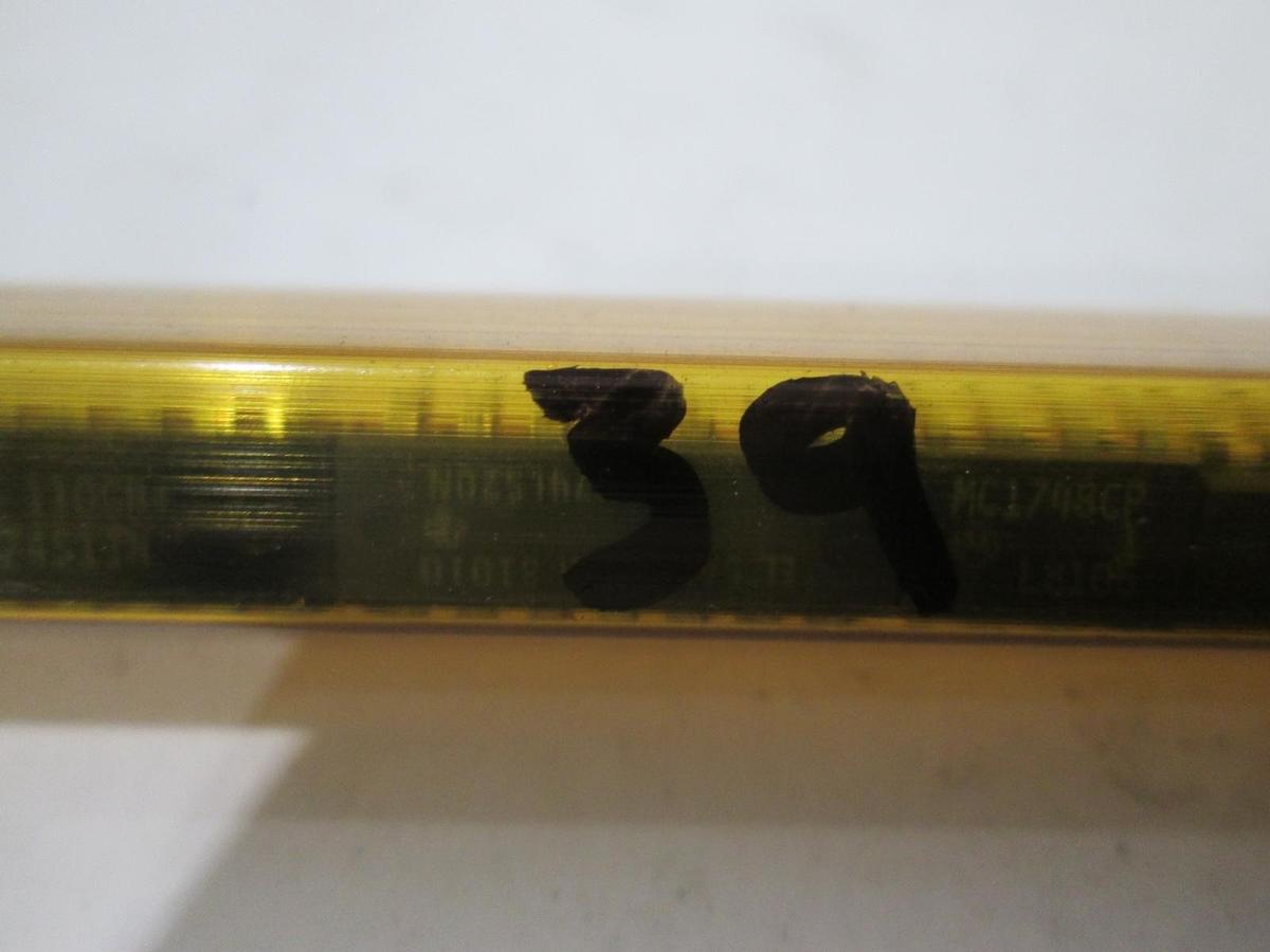 Used Motorola, MC1748CP, Integrated Circuit, New, Lot of 39