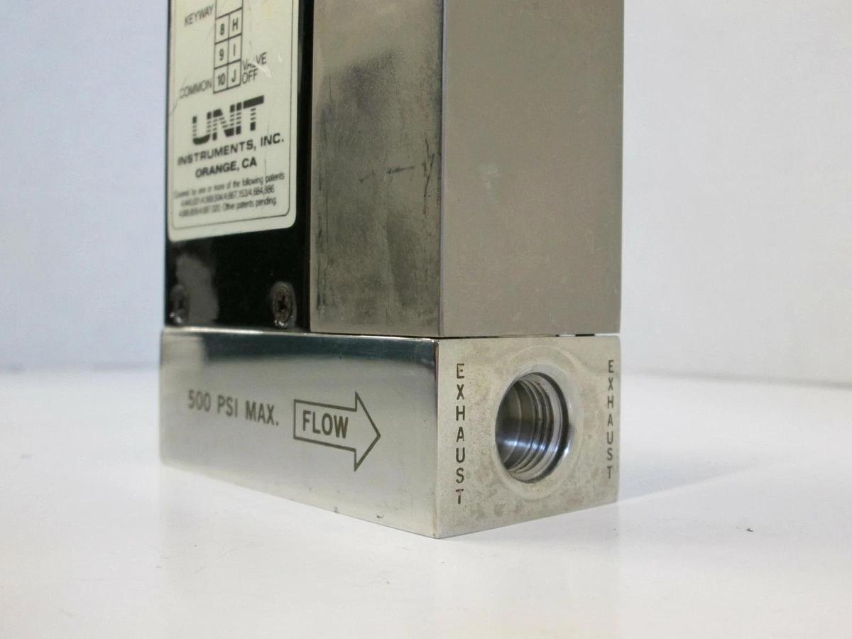 Used Unit UFC-1100A Mass Flow Controller MFC, O2, 2 SLPM, 1/4" Male