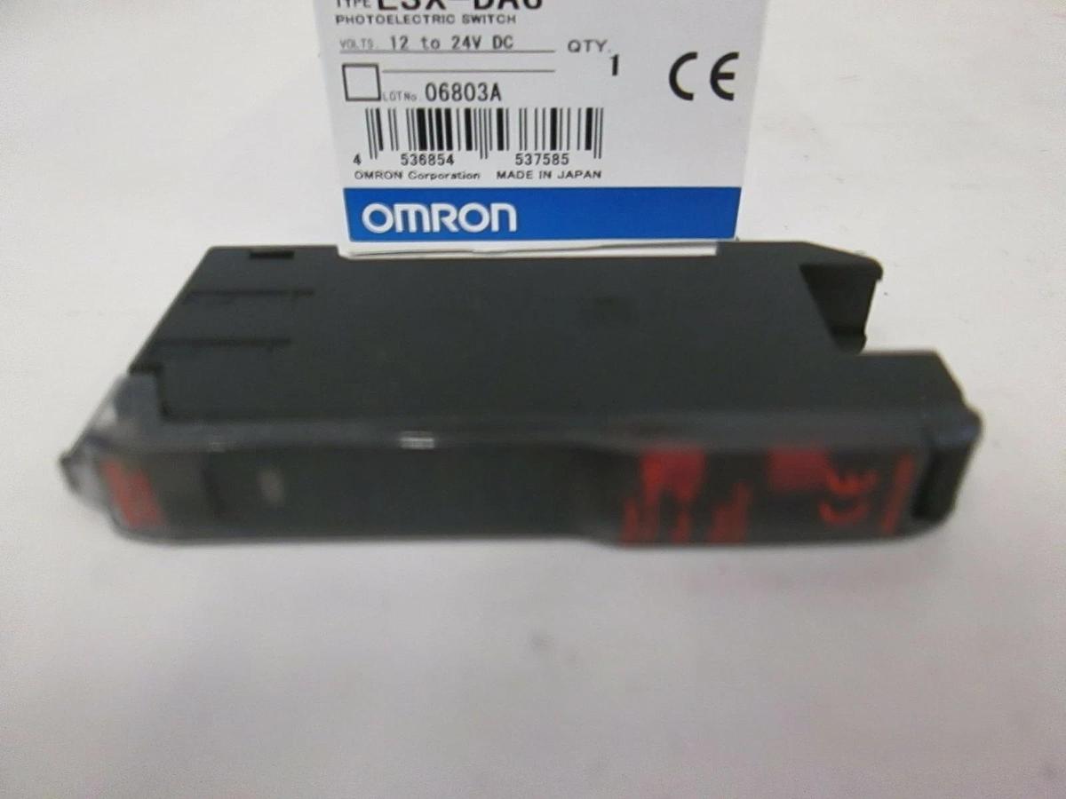 Omron E3X-DA6 Photoelectric Seitch, New Open Box
