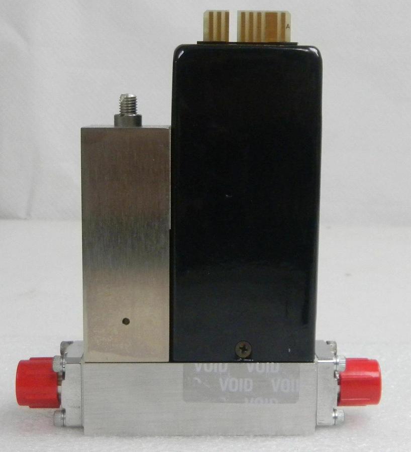 Used Unit UFC-1260A, Mass Flow Controller, Gas- N2, Range- 1 SLM, 1/4" M I/O VCR