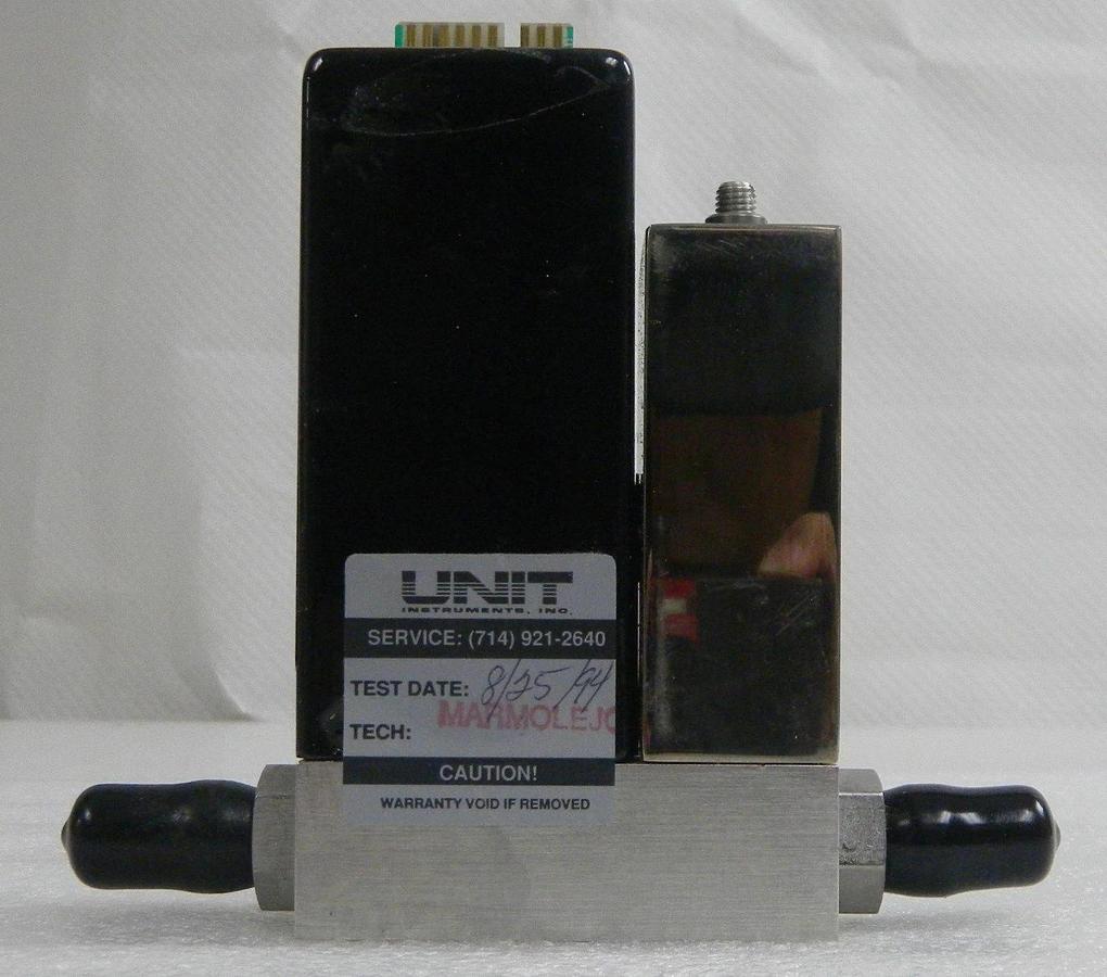 Used Unit UFC-1500A, Mass Flow Controller, Gas- SIH2C12, Range- 200 SCCM, 1/4" M I/O