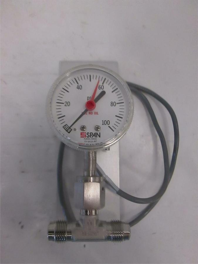 Used Span 21-0121-81 Pressure Gauge, 0-100 with Tee Union, Used
