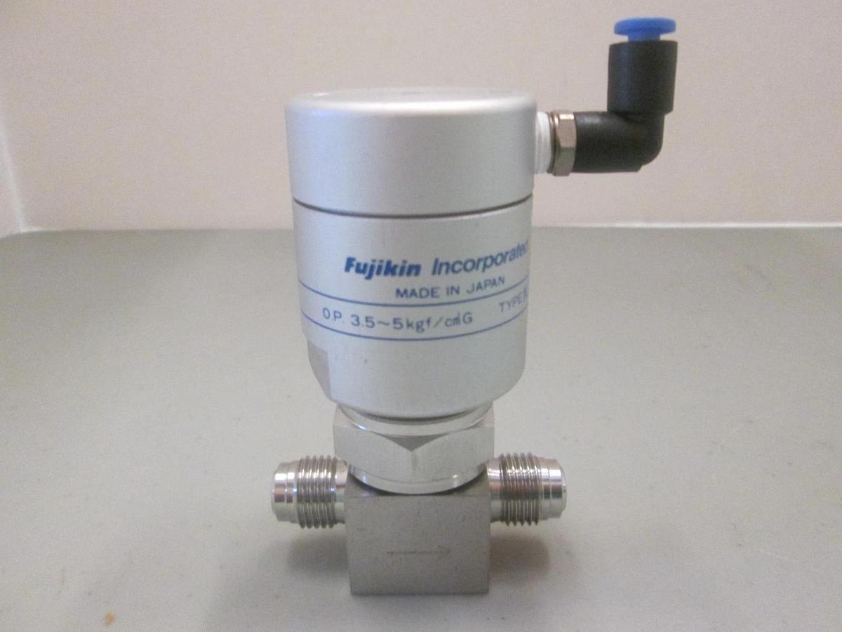 Used Fujikin, 3.5-5kgf, N.O. Pneumatic Valve, 1/4", Used