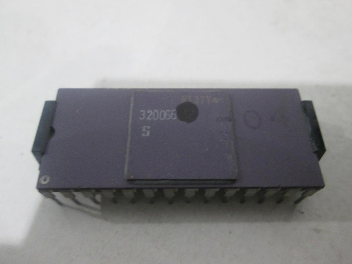 8137Y, 320066-12, Integrated Circuit, New, Lot of 12