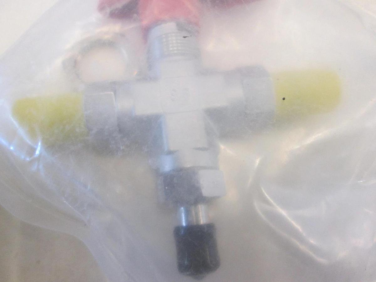 Parker, 4V4V6Y B6XJ-SSP-R-1941, 3 Way Ball Valve, New