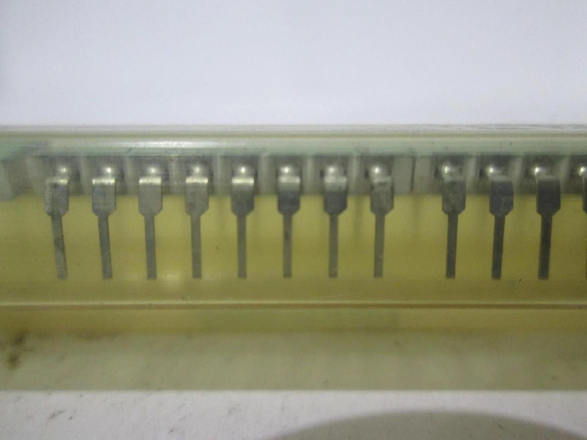 CTS8438, 761-3-R180, Integrated Circuit, New, Lot of 21