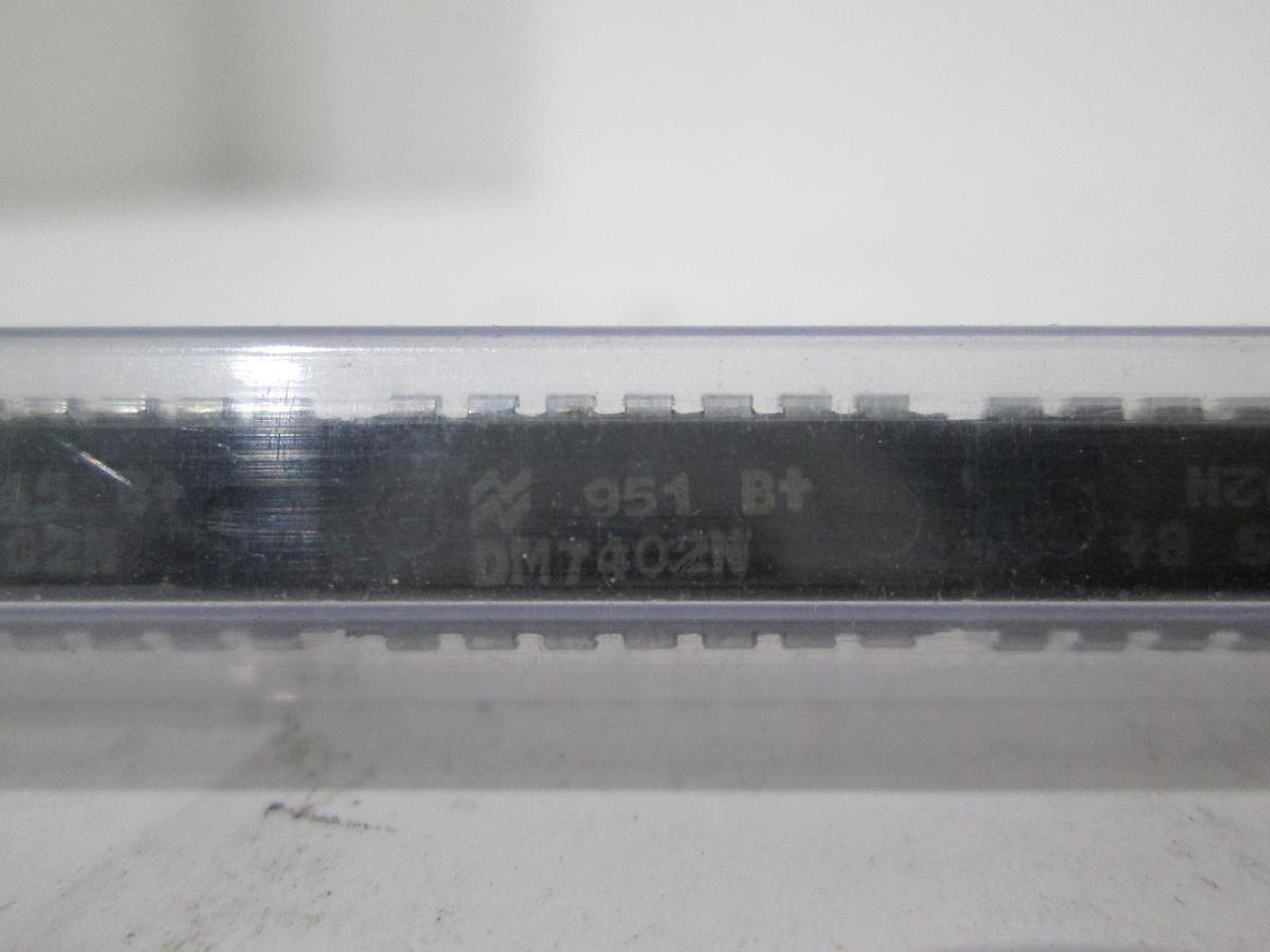 Used National Semiconductor, DM7402N, Integrated Circuit, New, Lot of 25