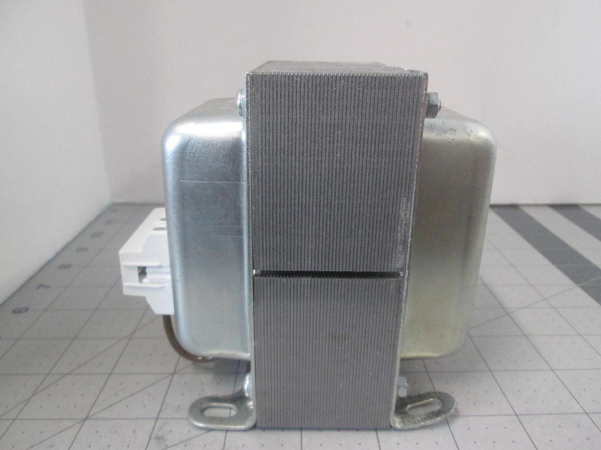 Parmeko, PMA9946, Auto Transformer at 500, 500VA, 50/60Hz, New