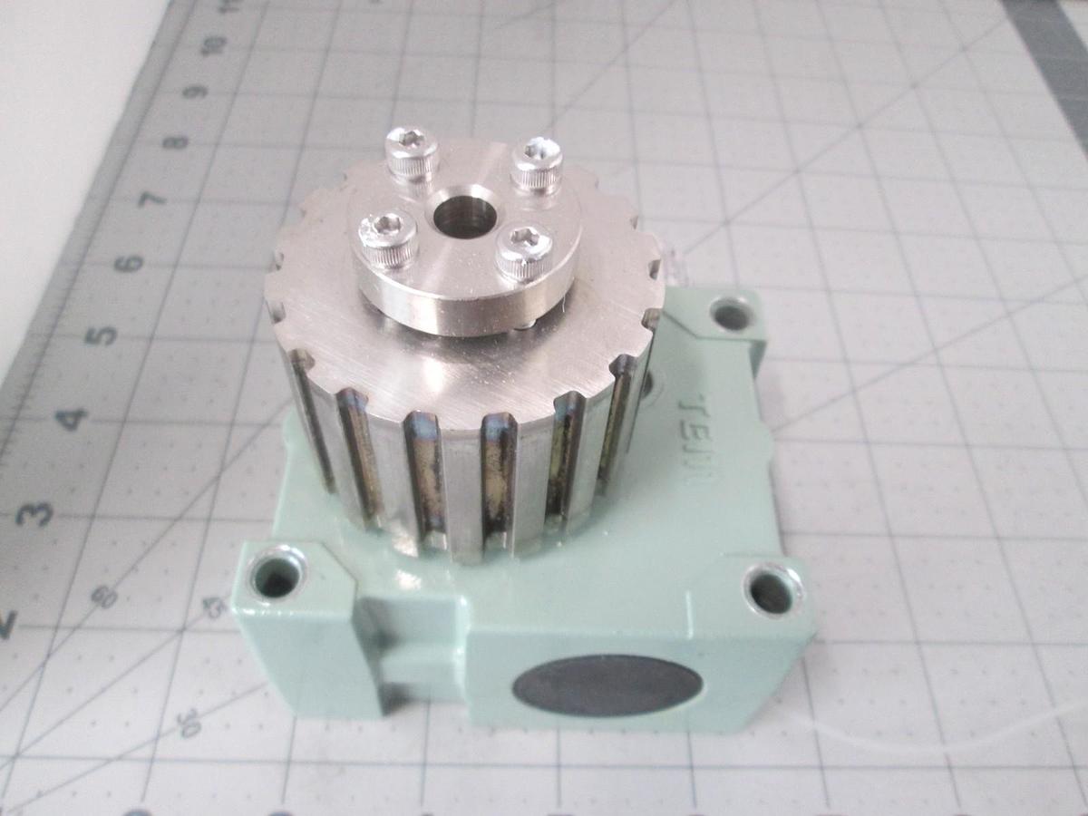 Used Tsubakimoto Emerson, TM10E30B, Ratio: 30, ME8266-011 JGB, Worm Gear Reducer, Use