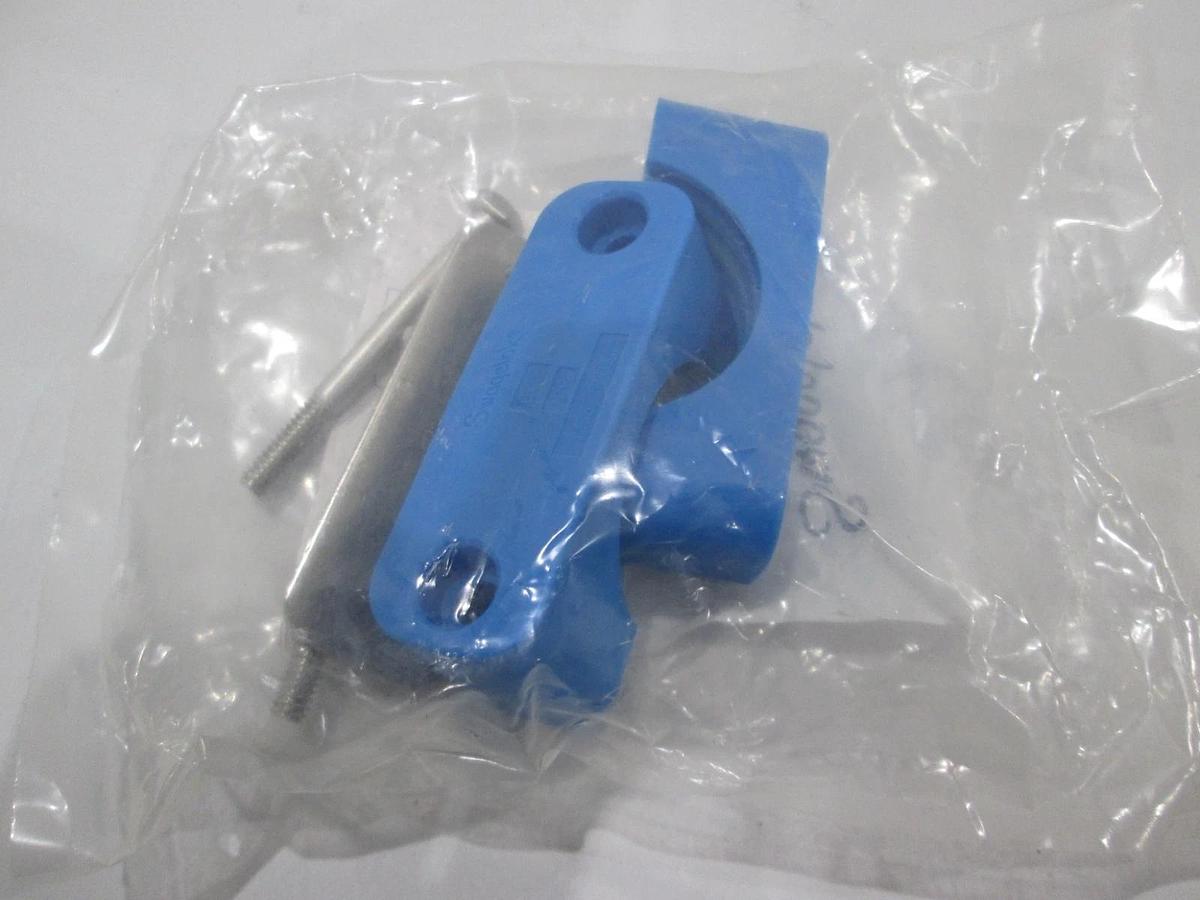 Used Swagelok, 304-S6-PP-24P, 1 1/2" Pipe Support Kit, New